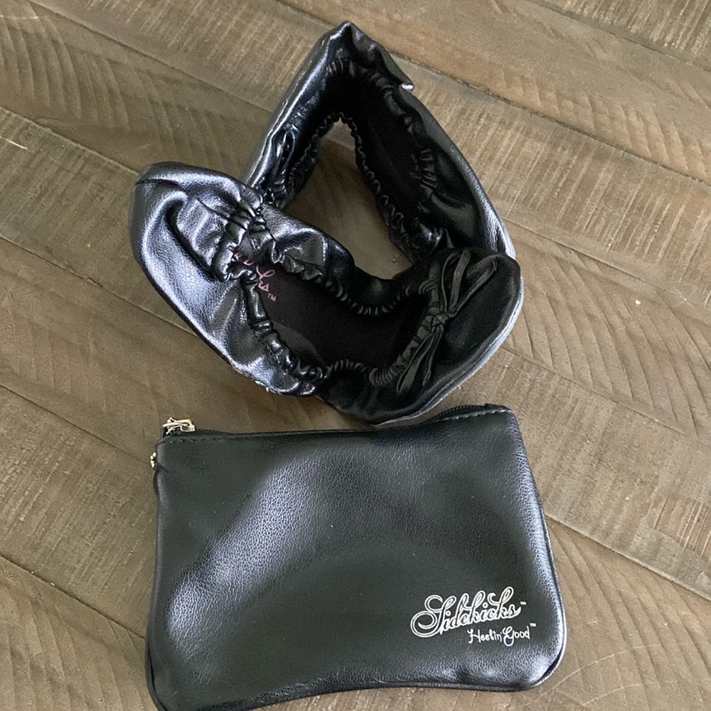 Foldable flats